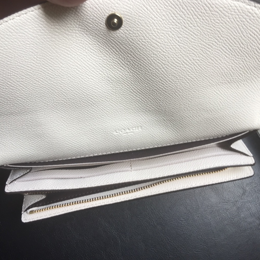 💯 COACH Wallet - Picture 8 of 13